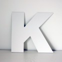 Letra K decorativa lisa