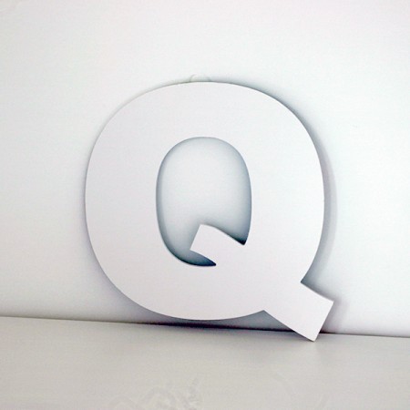 Letra Q decorativa lisa