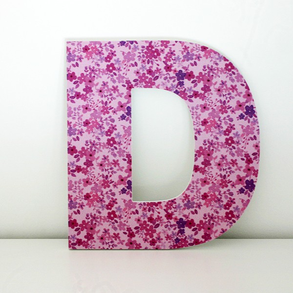 1622 Letra Decorativa D