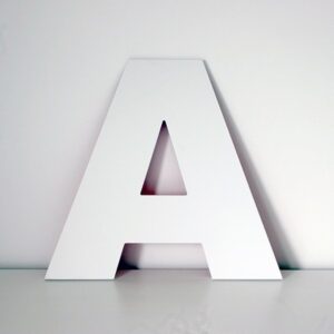 Letra A decorativa lisa