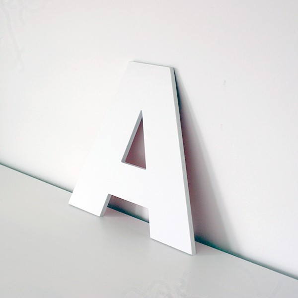 2242 Letra A decorativa lisa