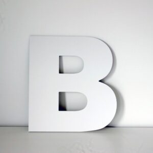 Letra B decorativa lisa