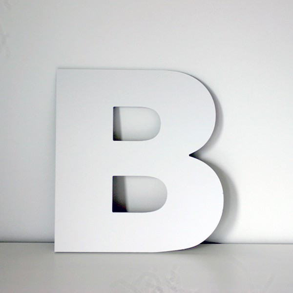 Letra B decorativa lisa