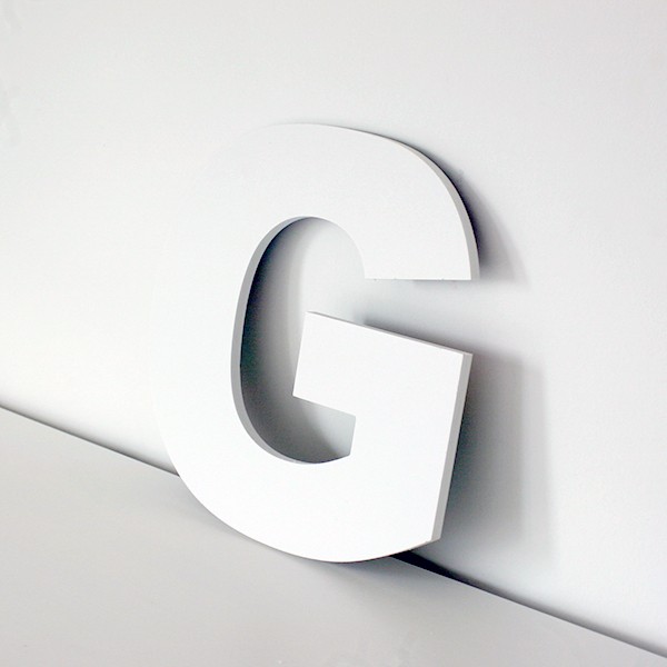 Letra G decorativa lisa