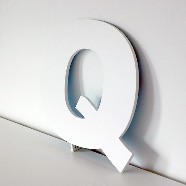 Letra Q decorativa lisa