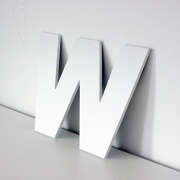 Letra W decorativa lisa