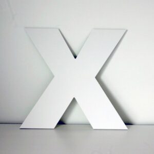 Letra X decorativa lisa