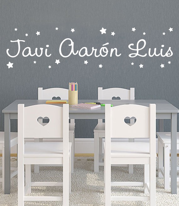 Vinilos con tres nombres